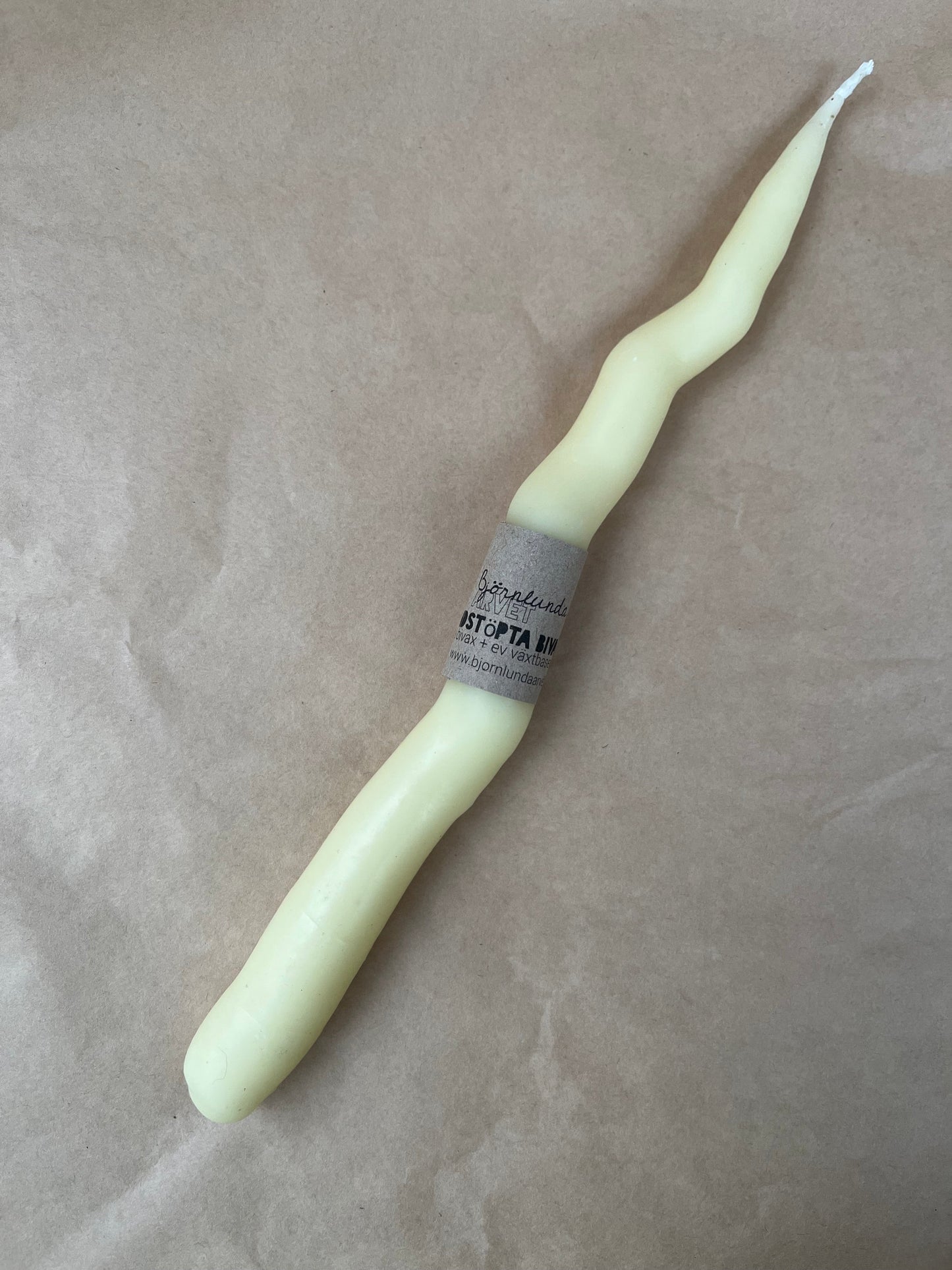 Beeswax candle knotty Thunder