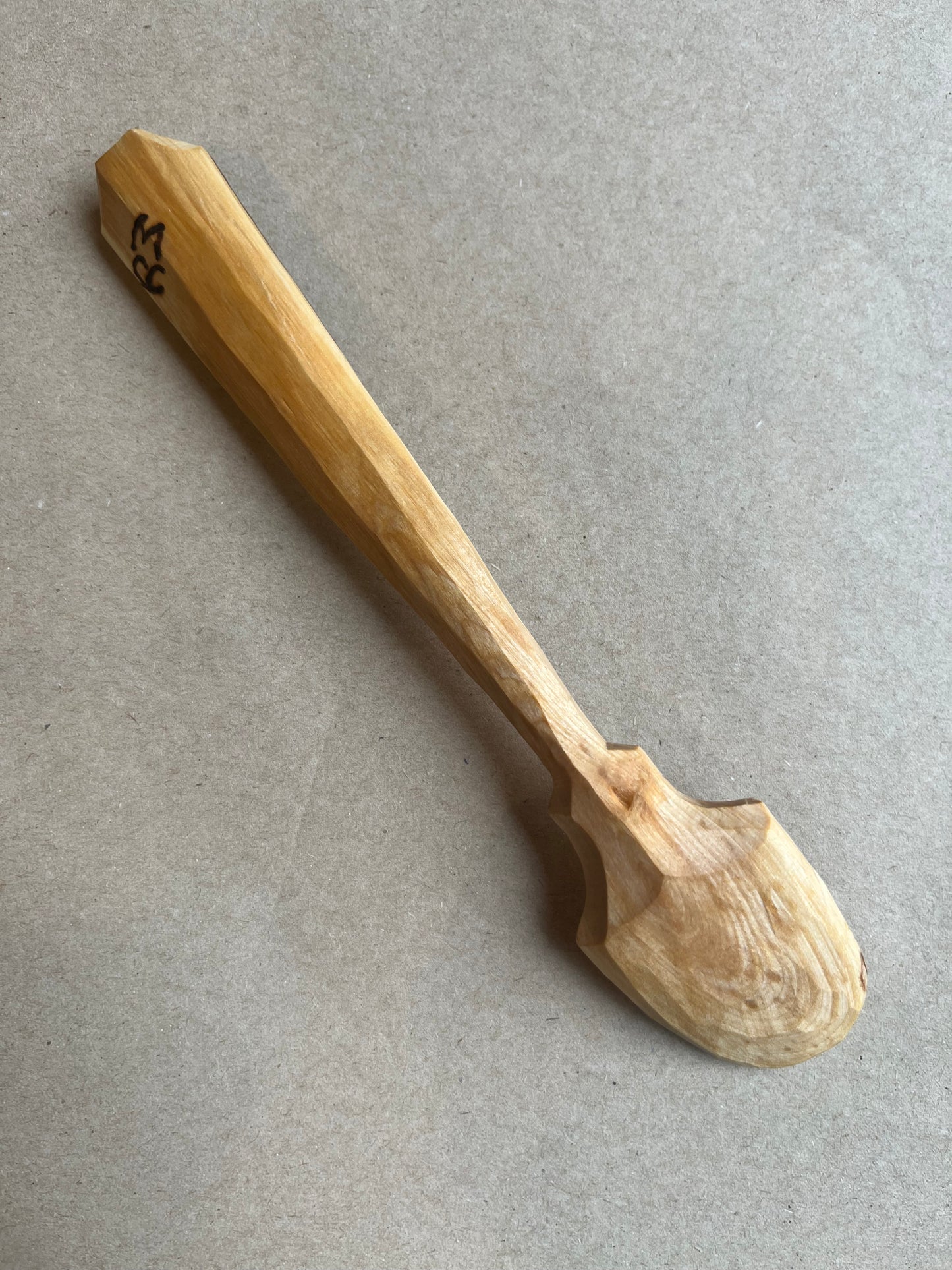 Träsked handslöjdad