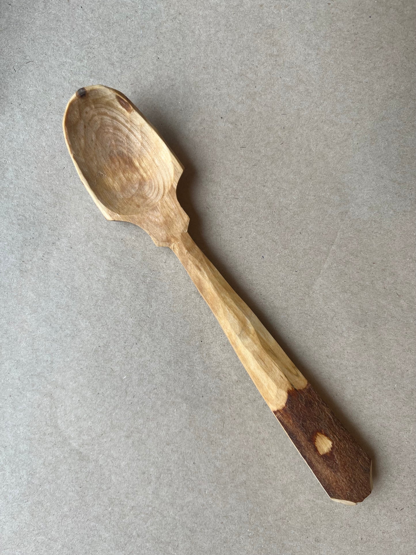 Träsked handslöjdad